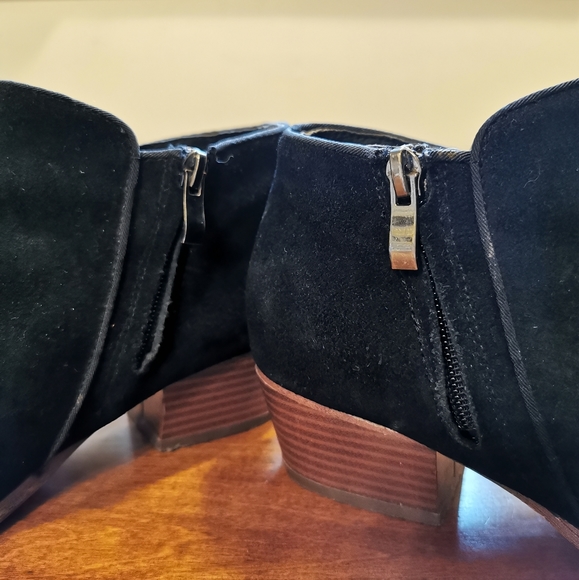 Leather ankle boots - Picture 4 of 6